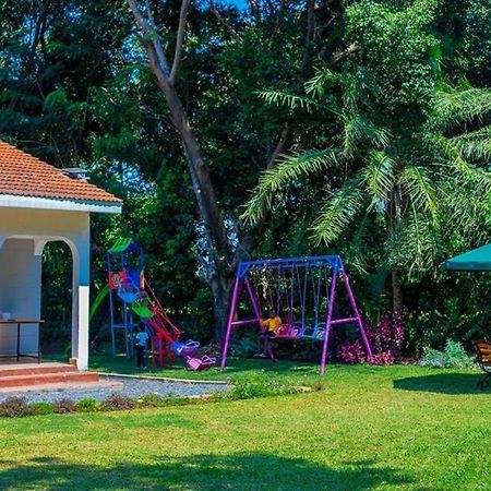 Hotel The Lit Gardens Kisumu Exteriér fotografie